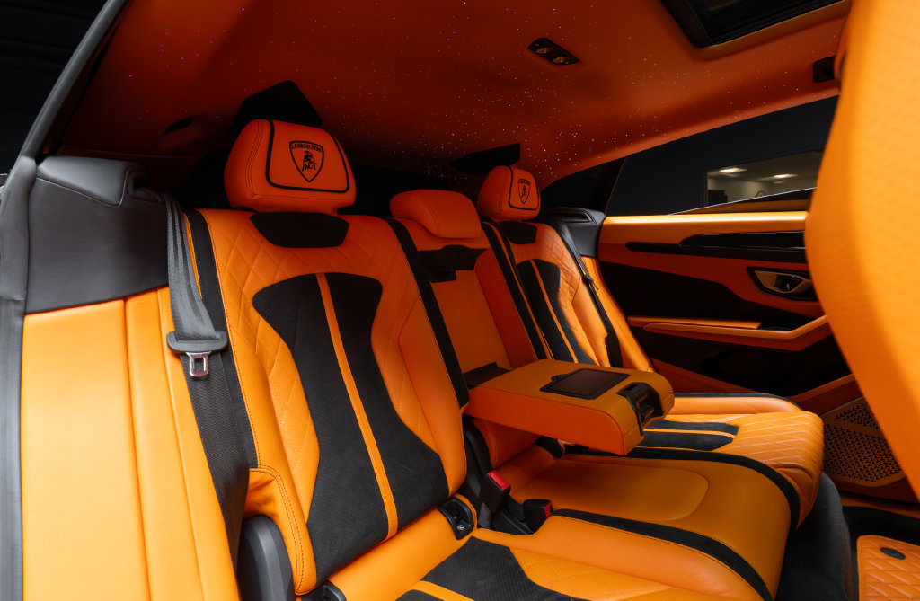 Used 2022 Lamborghini Urus AWD/4WD image 57