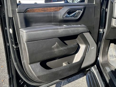 Certified 2022 Chevrolet Suburban Premier image 18