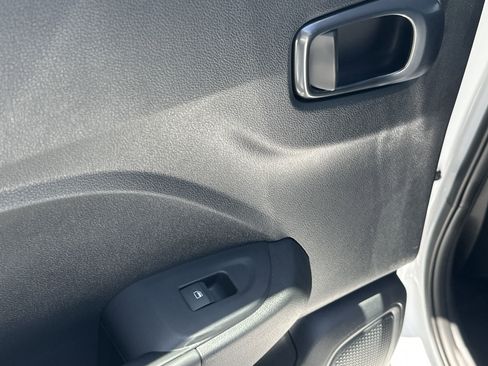 New 2025 Hyundai Venue Limited image 12