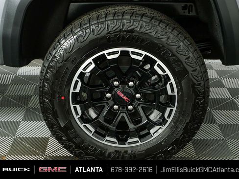 New 2026 GMC Canyon AT4 w/ Technology Plus Package AWD/4WD image 37