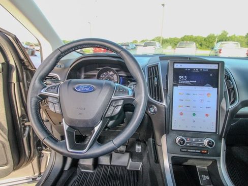 Used 2024 Ford Edge SEL w/ Convenience Package AWD/4WD image 26