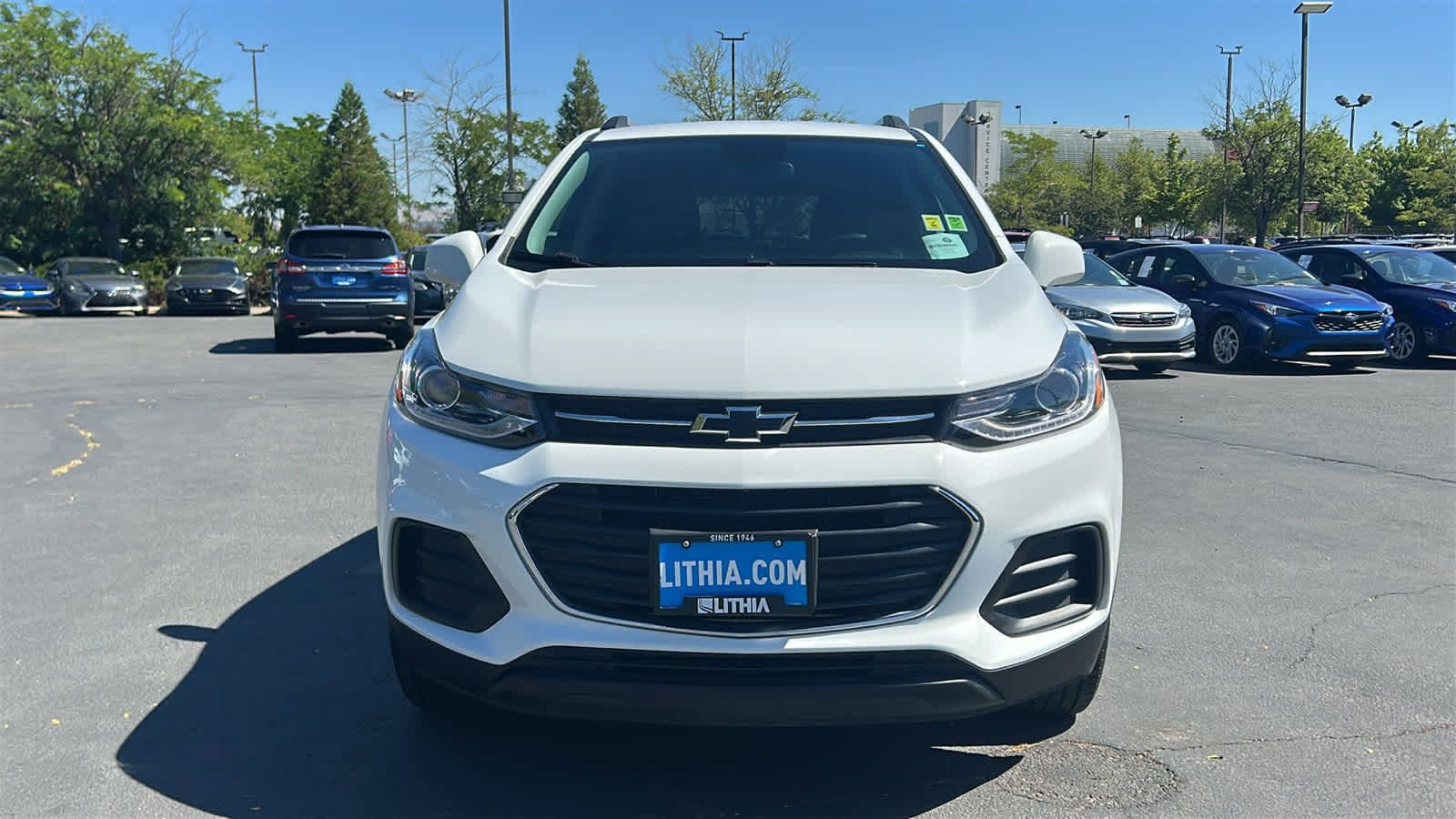 Used 2022 Chevrolet Trax LT w/ Sport Edition AWD/4WD image 2