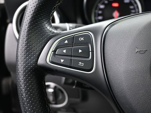 Used 2018 Mercedes-Benz CLA 250 4MATIC image 24