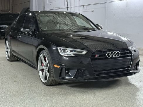 Used 2019 Audi S4 Prestige w/ Prestige Package image 4
