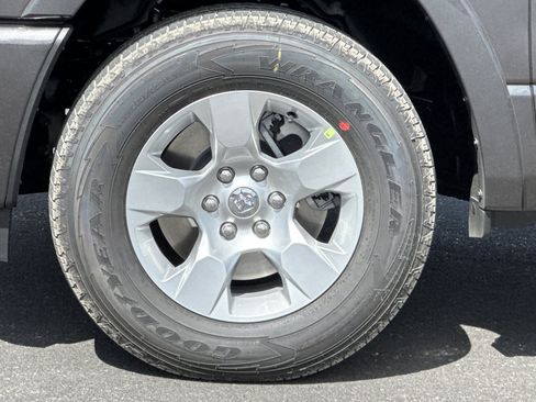 New 2027 RAM 1500 4x4 Crew Cab image 23
