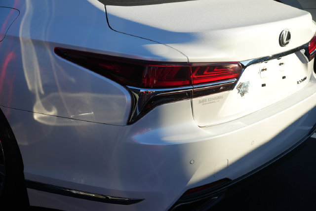 Used 2019 Lexus LS 500 w/ Interior Upgrade Package RWD image 16