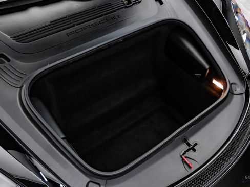 Used 2021 Porsche 718 Cayman GT4 RWD image 99