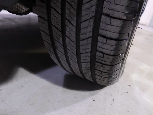 Used 2002 Ford Thunderbird Deluxe 2dr Convertible image 41