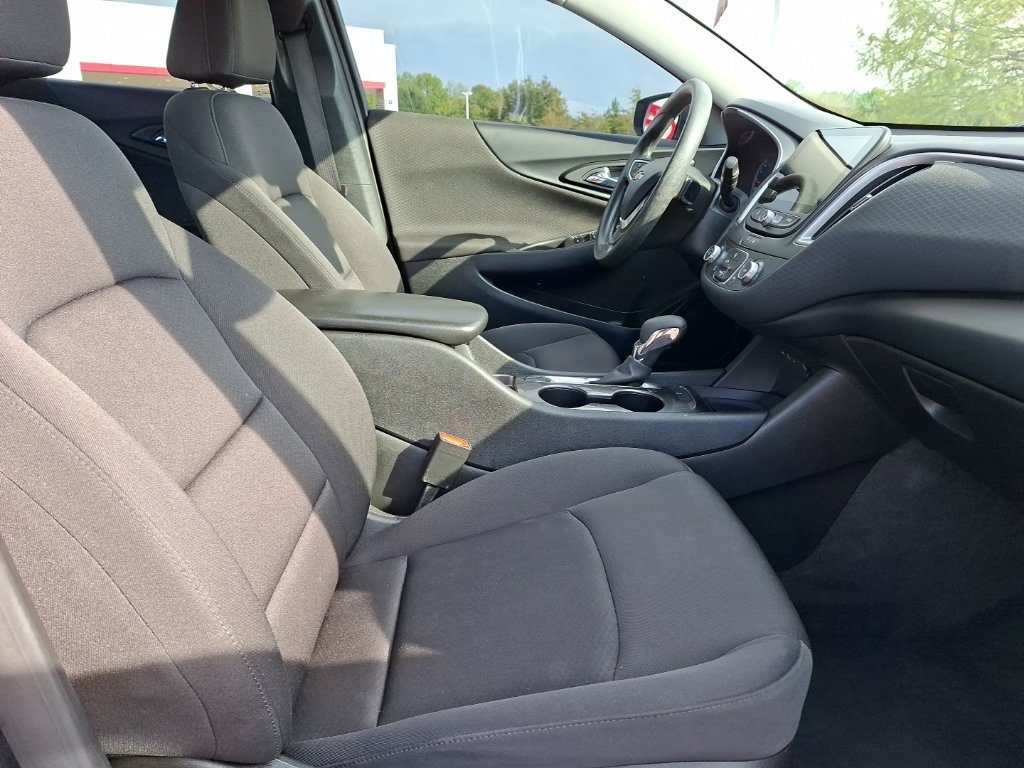 Used 2022 Chevrolet Malibu LS FWD image 29