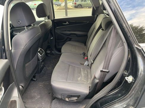 Used 2020 Kia Sorento S AWD/4WD image 22