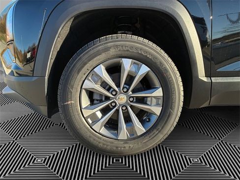 New 2026 Chevrolet Equinox LT w/ Convenience Package II image 9