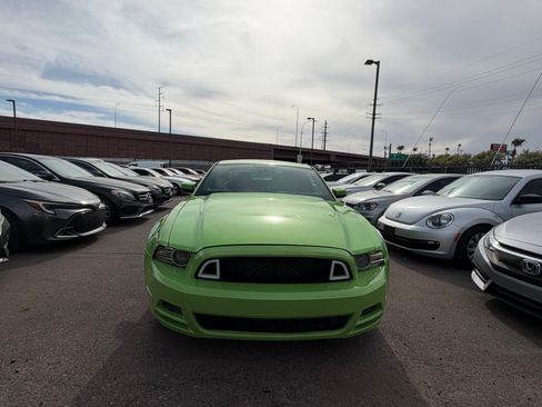Used 2013 Ford Mustang Premium RWD image 2