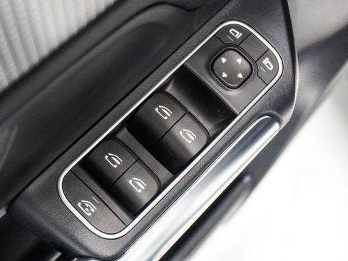 Used 2022 Mercedes-Benz GLA 250 image 22