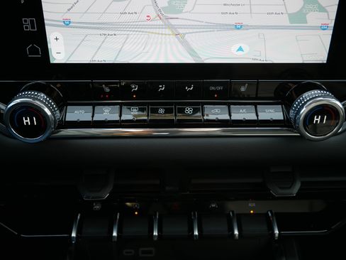 New 2026 GMC Canyon Elevation w/ Convenience Package image 8