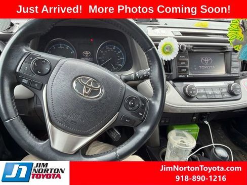 Used 2018 Toyota RAV4 XLE w/ Plus Extra Value Package FWD image 8