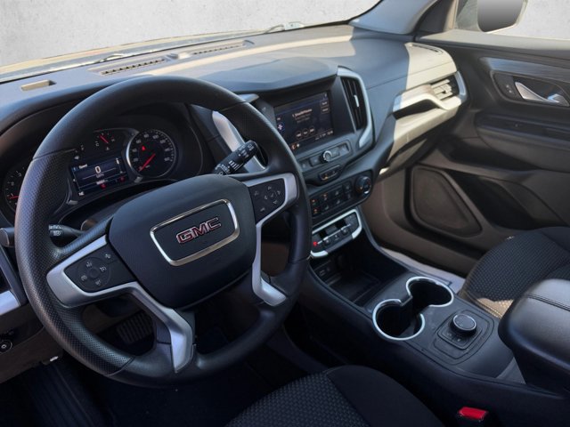 Used 2024 GMC Terrain SLE FWD image 10