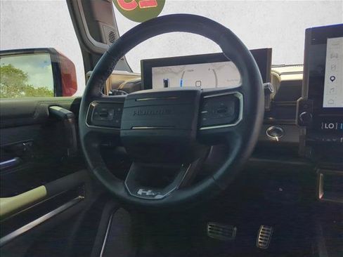 Used 2025 GMC Hummer EV 2X w/ LPO, Illumination Package AWD/4WD image 28
