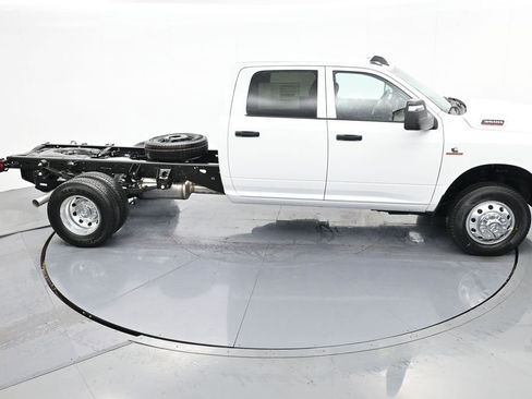New 2026 RAM 3500 Tradesman w/ Chrome Appearance Group image 16