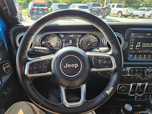 Used 2023 Jeep Wrangler Unlimited Sahara w/ Cold Weather Group AWD/4WD image 12