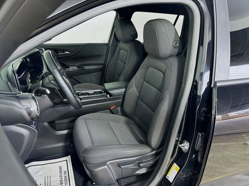 Used 2025 Chevrolet Equinox LT FWD image 11