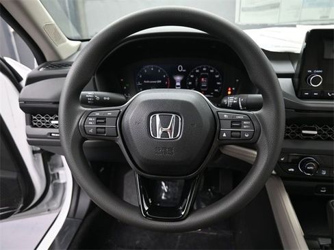 New 2025 Honda Accord SE image 17