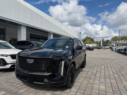 Certified 2026 Cadillac Escalade Sport w/ LPO, ONYX Package AWD/4WD image 3