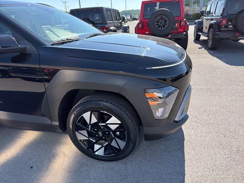 Used 2025 Hyundai Kona SEL AWD/4WD image 4