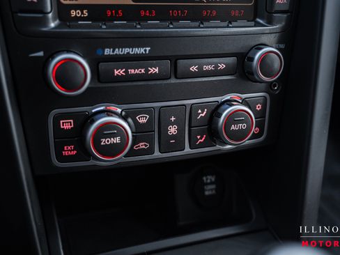 Used 2009 Pontiac G8 GXP image 24