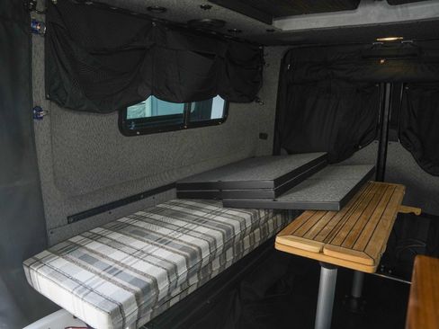 Used 2022 Mercedes-Benz Sprinter 2500 image 74