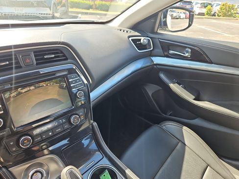Used 2022 Nissan Maxima SV w/ Floor Mat Group image 17