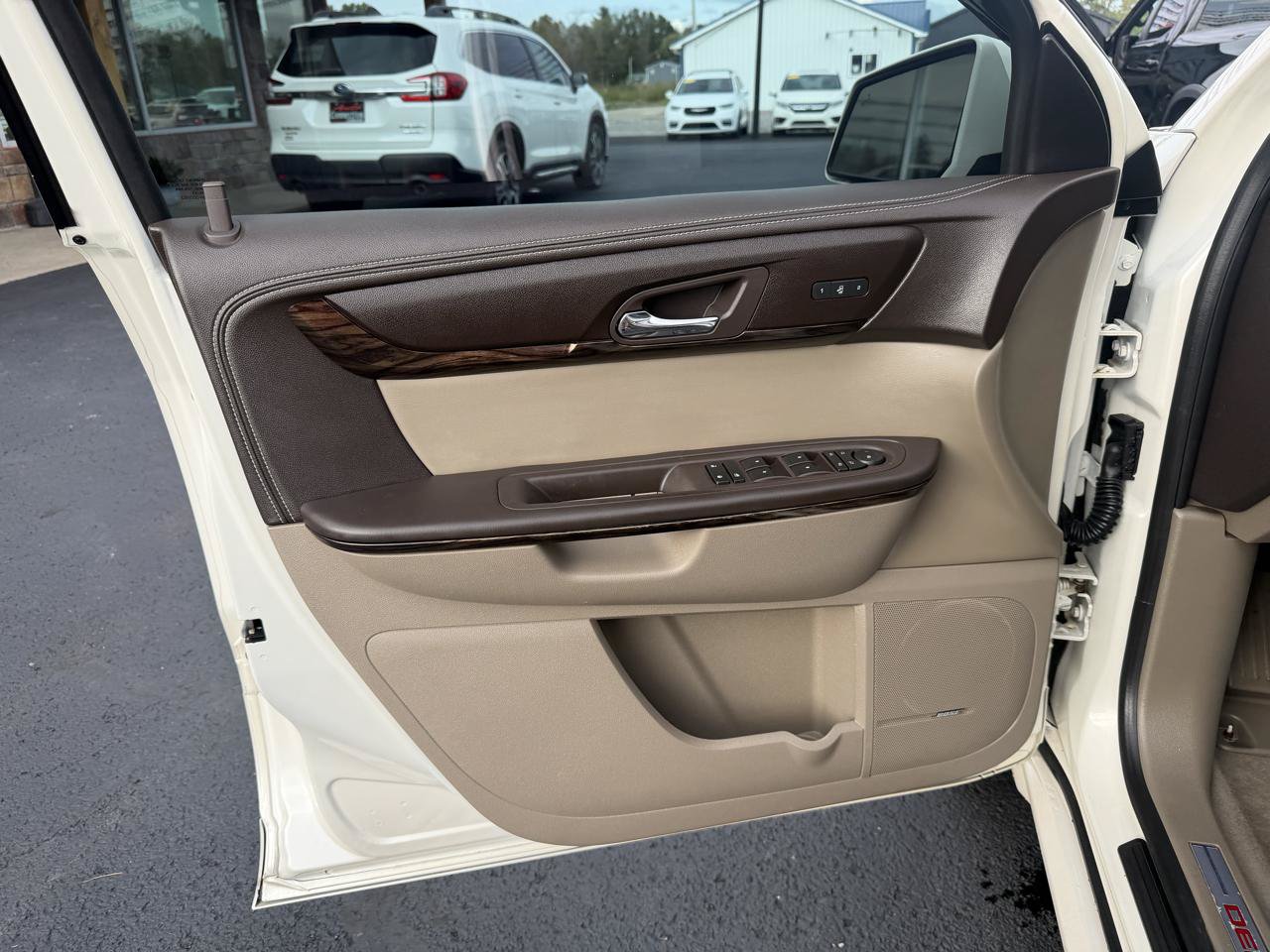 Used 2013 GMC Acadia Denali AWD/4WD image 13