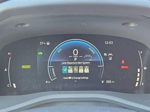 Used 2025 Toyota Camry SE w/ Convenience Package FWD image 23