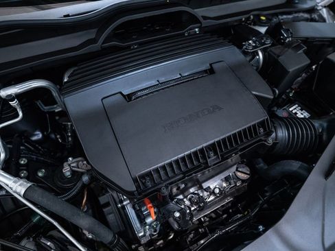 Used 2026 Honda Pilot Elite image 13