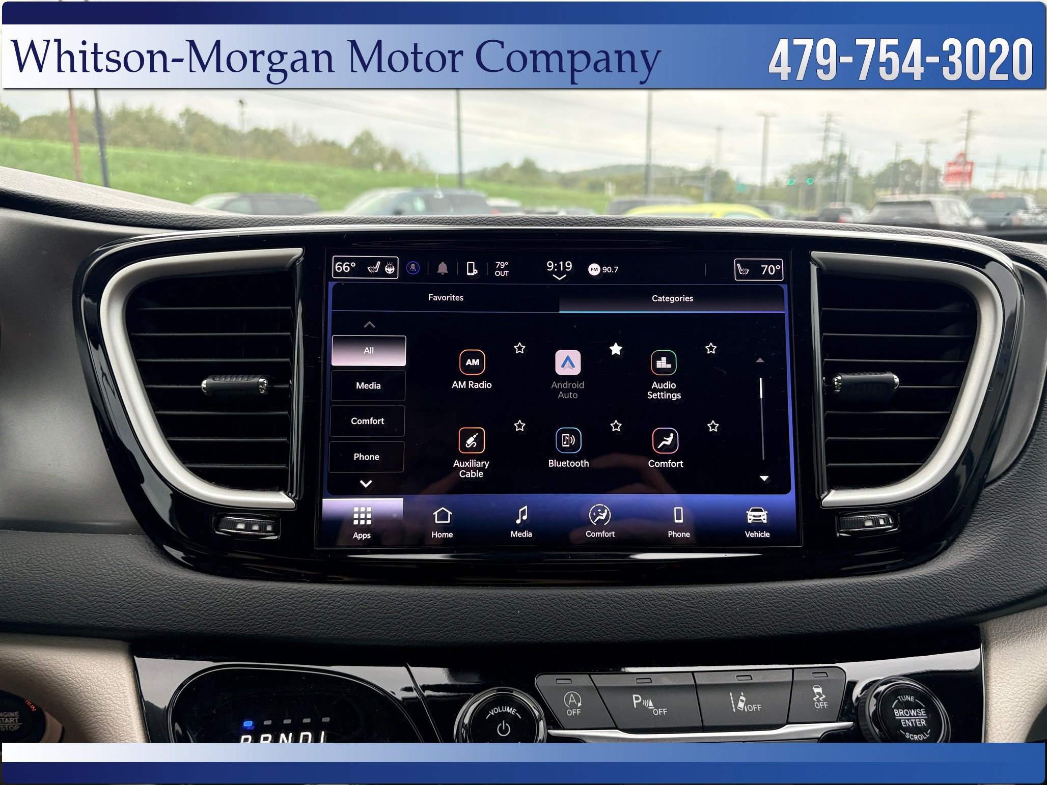 Used 2024 Chrysler Pacifica Touring-L FWD image 22