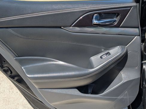 Used 2020 Nissan Maxima 3.5 SV w/ Floor Mat Group FWD image 33