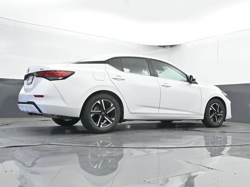 Used 2024 Nissan Sentra SV FWD image 42