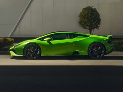 Used 2023 Lamborghini Huracan Tecnica RWD image 1