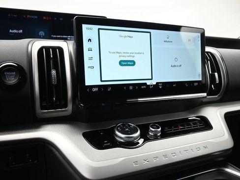 New 2025 Ford Expedition Active image 14