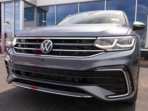 Used 2022 Volkswagen Tiguan SEL R-Line AWD/4WD image 13