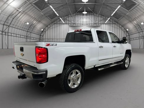 Used 2018 Chevrolet Silverado 2500 LTZ w/ Vortec Plus Package AWD/4WD image 6