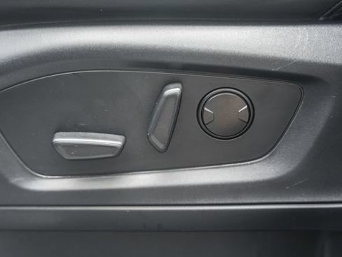 Used 2025 Ford Explorer ST-Line w/ ST-Line Street Pack AWD/4WD image 45