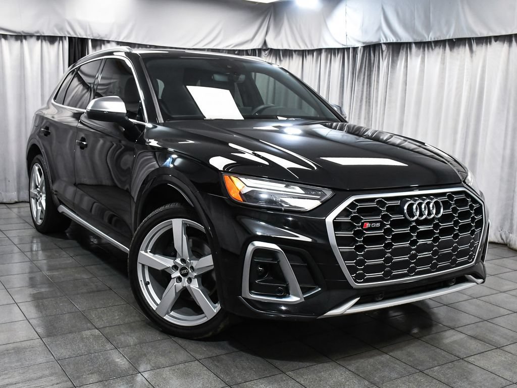 Used 2023 Audi SQ5 Premium w/ Convenience Package AWD/4WD image 3