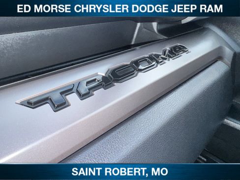 Used 2025 Toyota Tacoma SR5 image 13