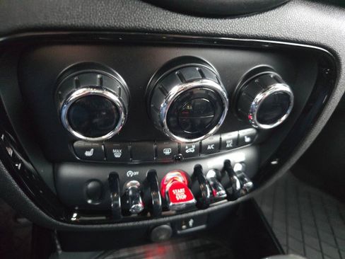 Used 2019 MINI Cooper Clubman S w/ Premium Package image 36