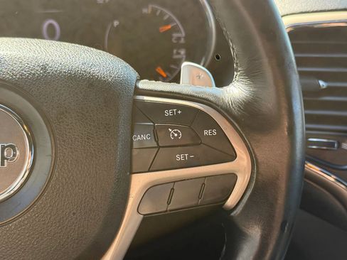 Used 2016 Jeep Grand Cherokee Laredo w/ Quick Order Package 23E image 27