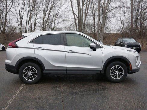 Used 2022 Mitsubishi Eclipse Cross ES image 8