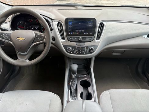 Used 2023 Chevrolet Malibu LT FWD image 30
