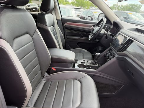 Used 2021 Volkswagen Atlas SEL Premium w/ MDO Package (Bench Seat) AWD/4WD image 18