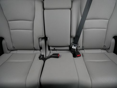 Used 2023 Honda Passport EX-L image 13