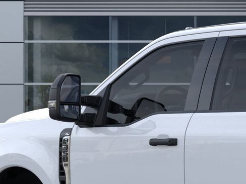 New 2026 Ford F350 XL w/ XL Chrome Package image 20
